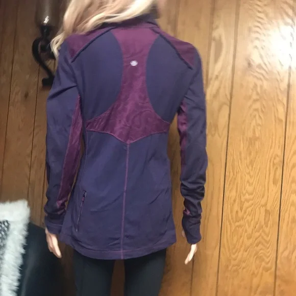 Lululemon"Purple Stripe Star Runner 1/2 Zip Pullover- Size None-Good Condition - Picture 8 of 14